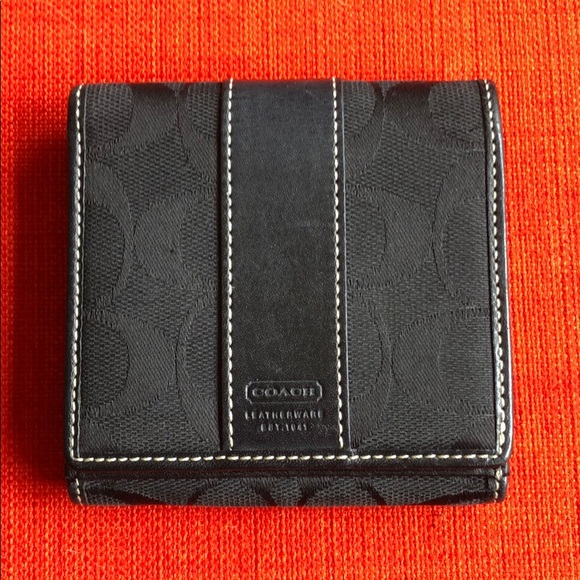 Coach Handbags - Black Women’s Coach Tri Fold Snap Wallet
